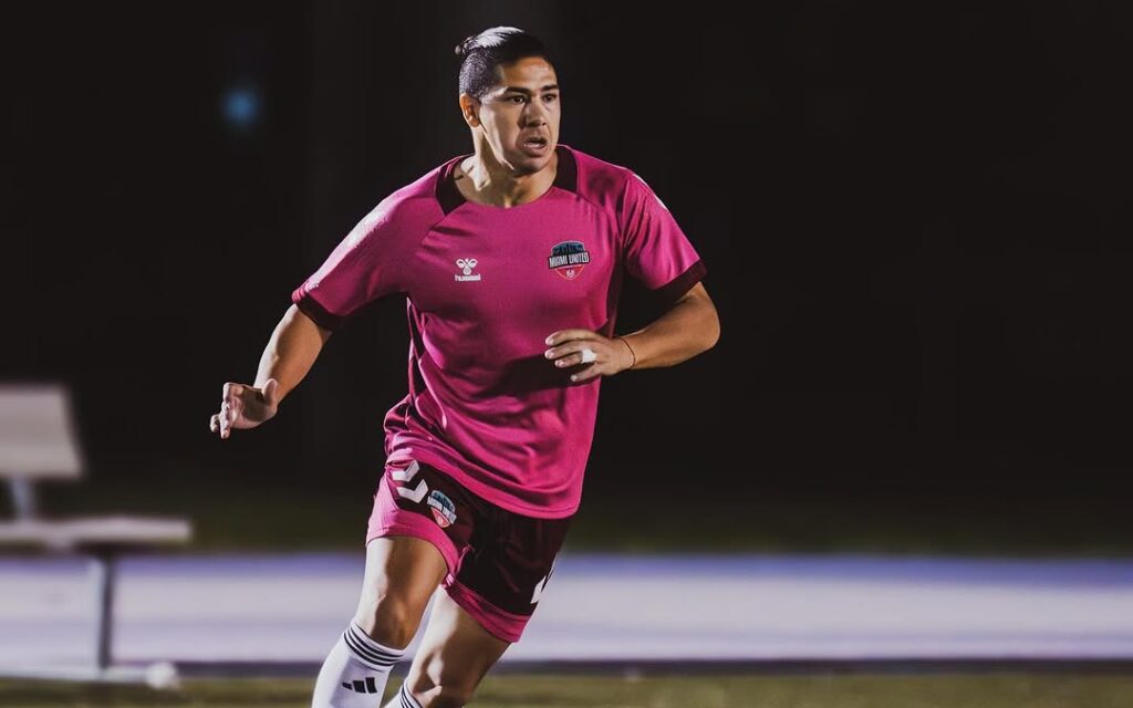 Golazo de Cachete Morales en el fútbol amateur de Estados Unidos